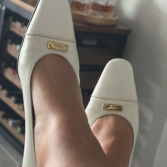 Authentic Ferragamo! - Picture 2 of 15